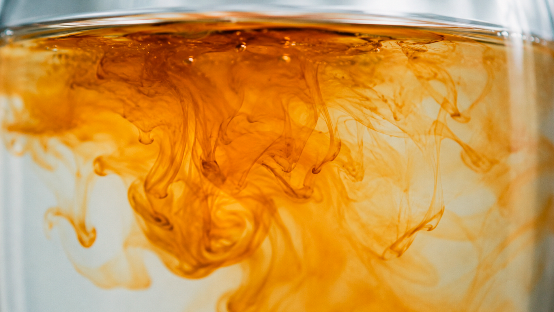 Does the Quality of Water Affect the Taste of Tea?